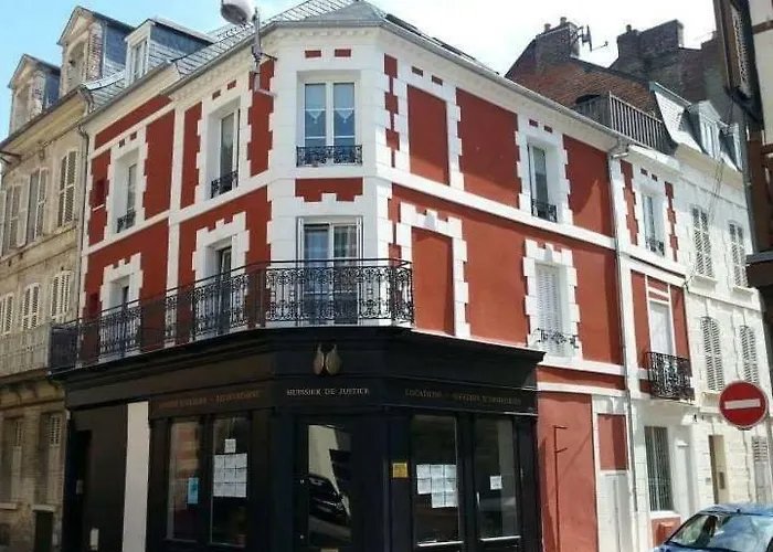 Le Capitaine Jack Trouville-sur-Mer